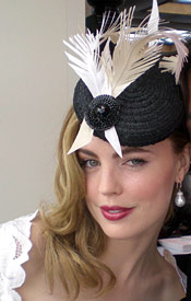 Actress Melissa George wearing mini beret by Louise Macdonald Milliner (Melbourne, Australia) on Derby Day 2007