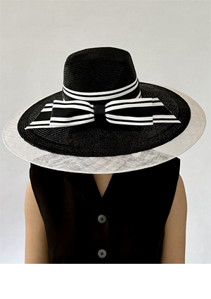 Designer hat Ready for the Derby by Louise Macdonald Milliner (Melbourne, Australia)