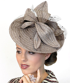 Designer hat Bonnie by Louise Macdonald Milliner (Melbourne, Australia)