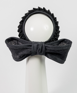 Designer hat Chiara Bow in Black by Louise Macdonald Milliner (Melbourne, Australia)